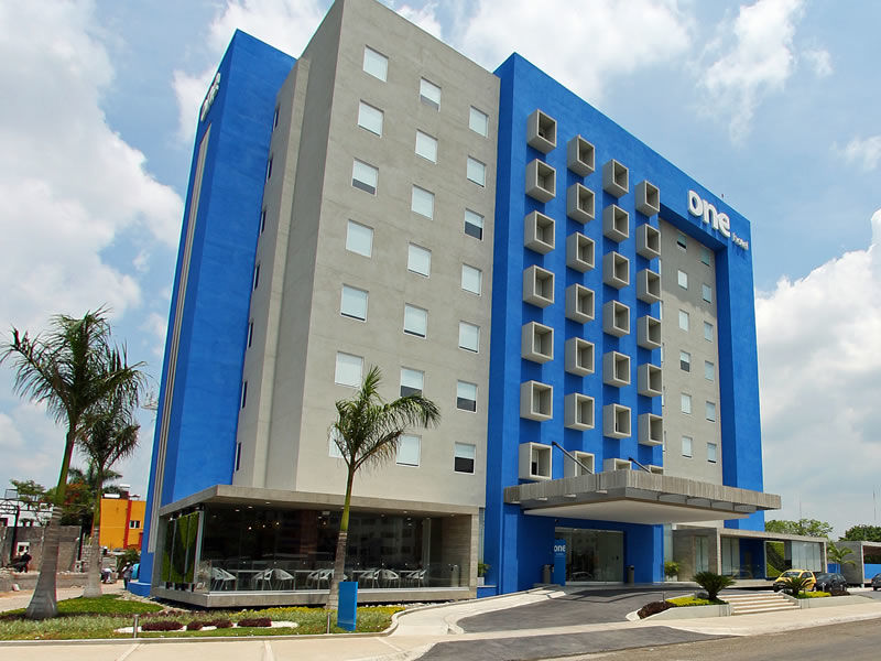 One Villahermosa 2000 Bagian luar foto